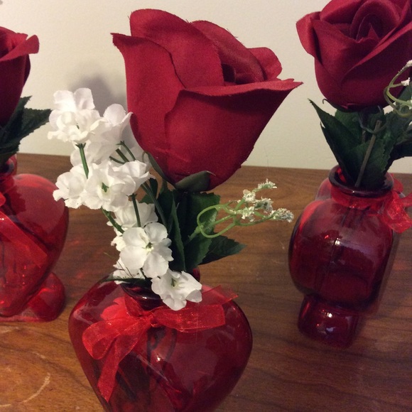 6 Small Heart Vases - Picture 7 of 8